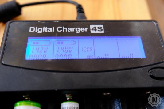 Foxnovo LCD Intelligent Charger Display