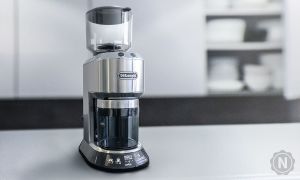 De'Longhi Dedica KG 520.M Elektrische Kaffeemühle logo