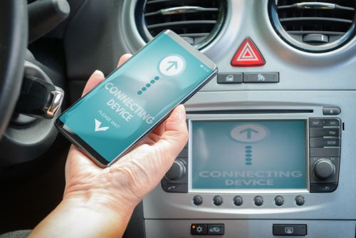 Smartphone mit Autoradio verbinden